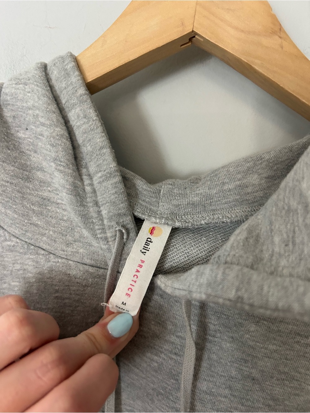 Daily Practice by Anthropologie Team Spirit Sleeveless Hooded Sweatshirt - Picture 8 of 8